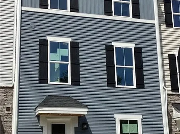 109 Pocosin Path #8E, Poquoson, VA 23662