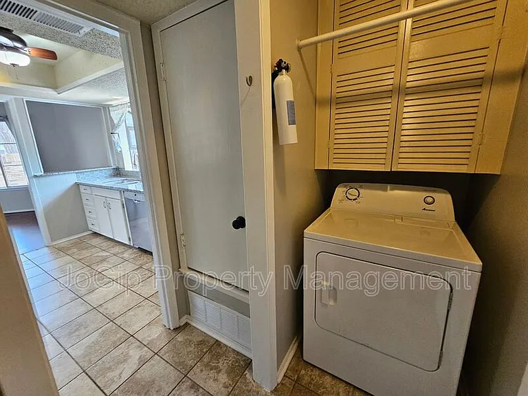 601 Harvest Hill St — Photo 15