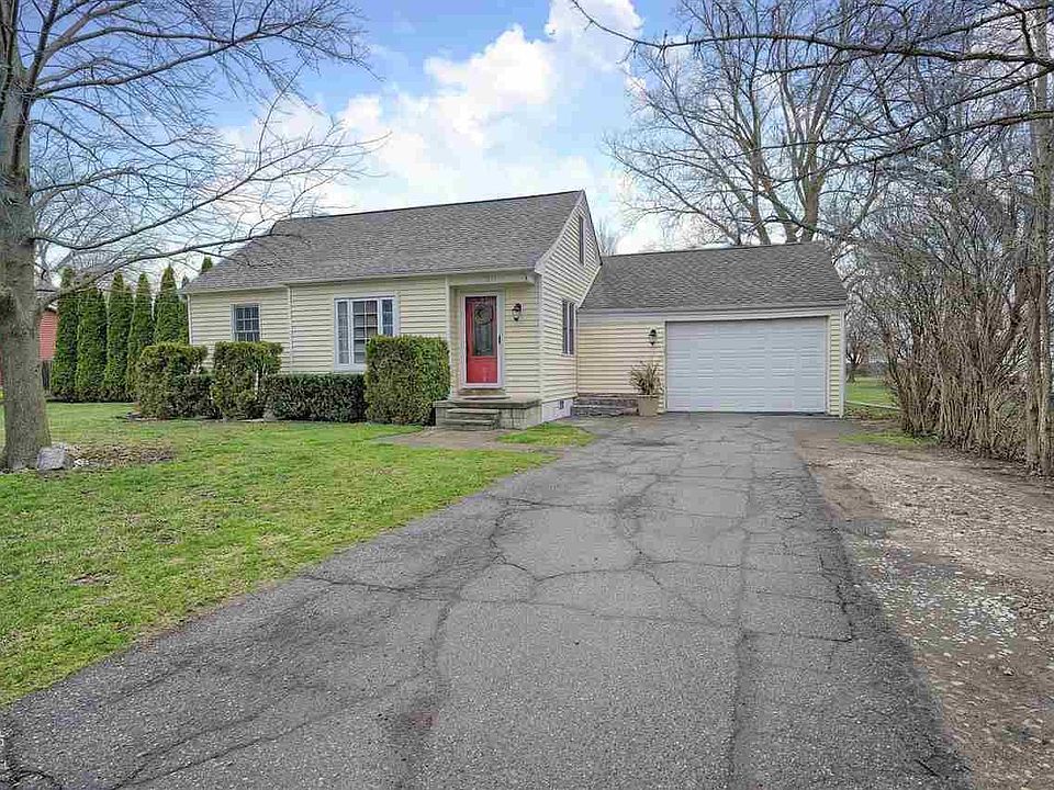 1st image of 19819 McKishnie St
