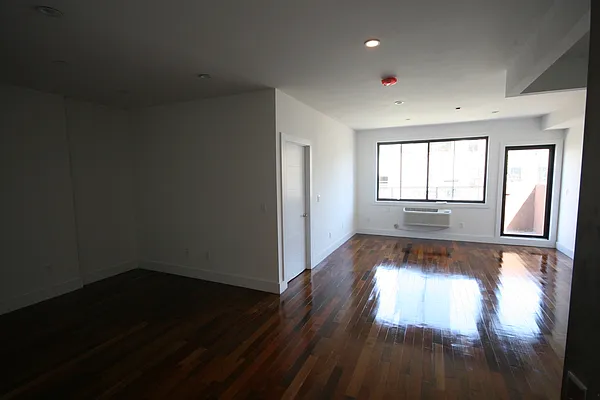 Rented by Makover Group Inc | media 14