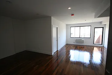Rented by Makover Group Inc
