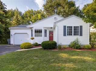 8 Pheasant Hill Dr #8, Enfield, CT 06082