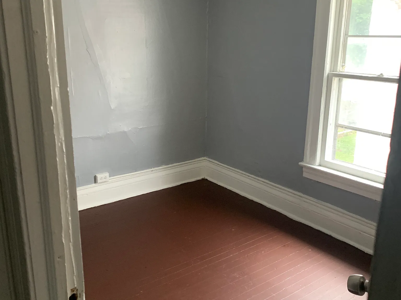 2 bed, $1,200 — Photo 3