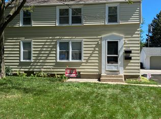 4670 W Crawford Ave, Milwaukee, WI 53220