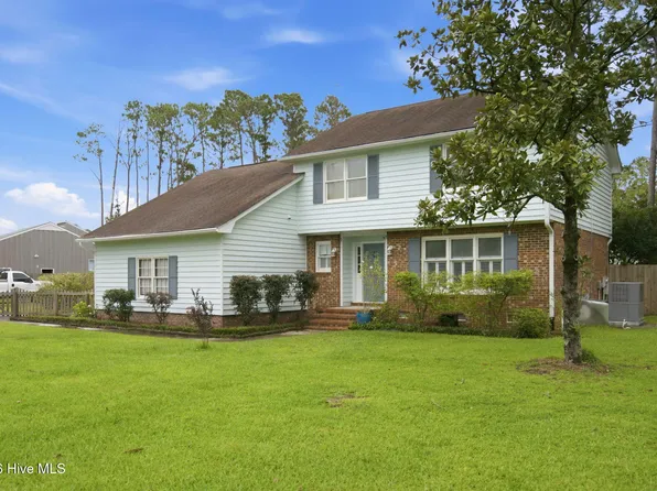 10017 N Olde Towne Wynd SE, Belville, NC 28451