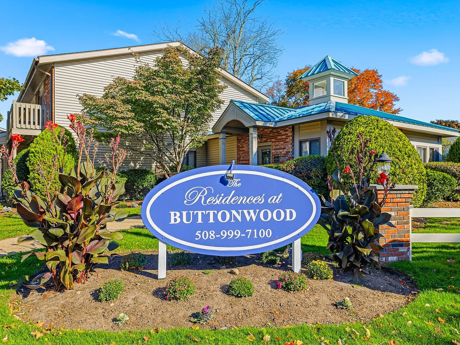 The Residences at Buttonwood — Photo 2