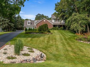 8067 Charissas Pl, Roscoe, IL 61073