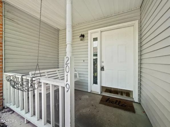 2019 Silverbrook Dr, Knoxville, TN 37923