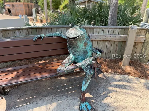 10 S Forest Beach Dr APT 104, Hilton Head Island, SC 29928