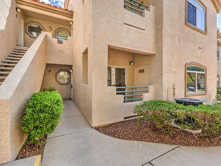 5415 W Harmon Ave #1038 — Photo 8