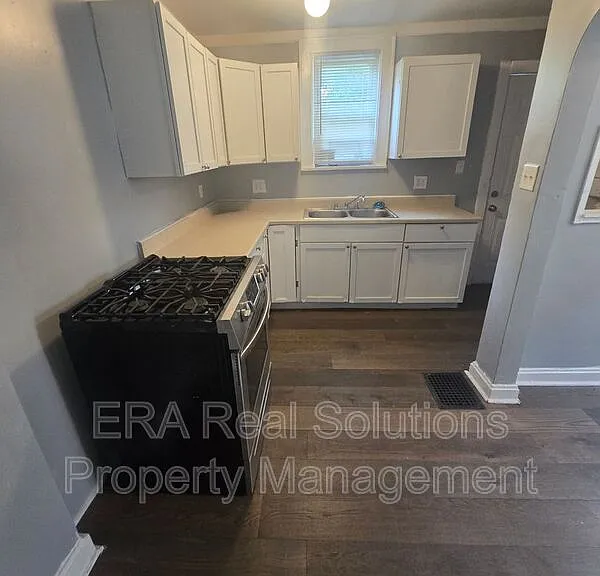 1269 23rd Ave — Photo 7