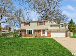 3615 10th Ave, Moline, IL 61265