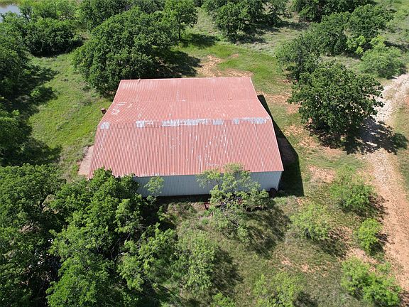 3rd image of 628 Robinson Rd