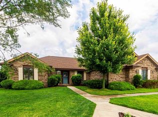 1807 Promenade Ln, Xenia, OH 45385