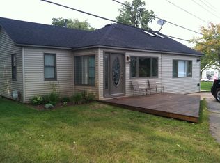 3939 Jackson Blvd, White Lake, MI 48383
