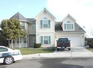 2992 E Christopher Dr, Fresno, CA