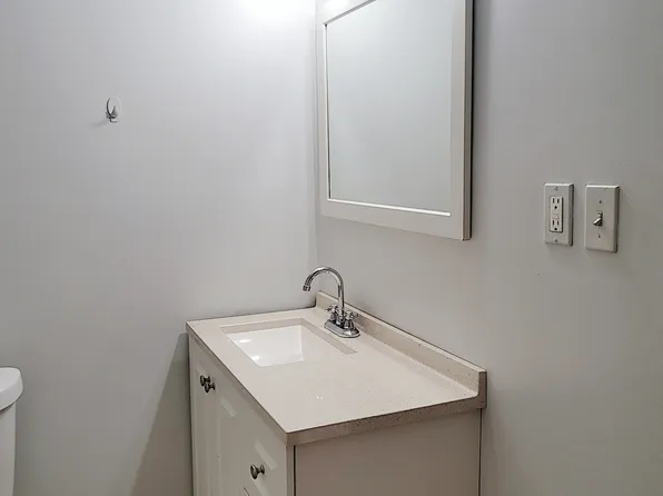 226 Portersville Rd APT 2, Ellwood City, PA 16117