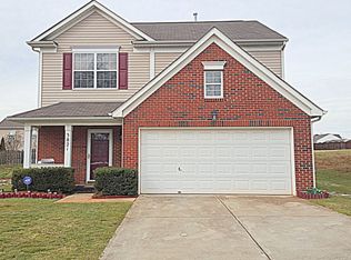 3821 Pimilico Trace Ln, Charlotte, NC 28216