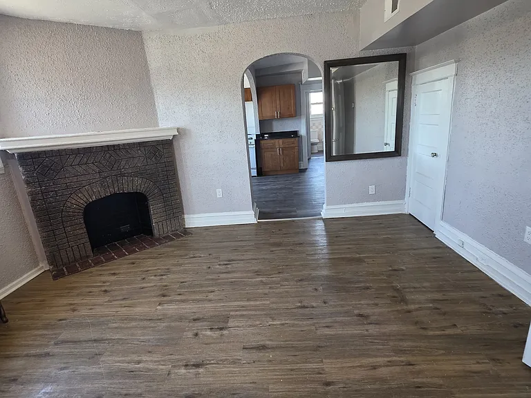 5200 Montour St — Photo 3