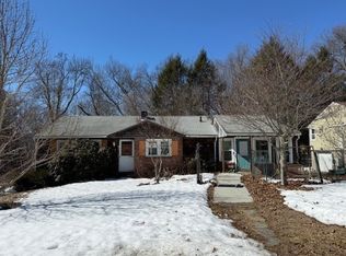30 Geraldine St, Palmer, MA 01069