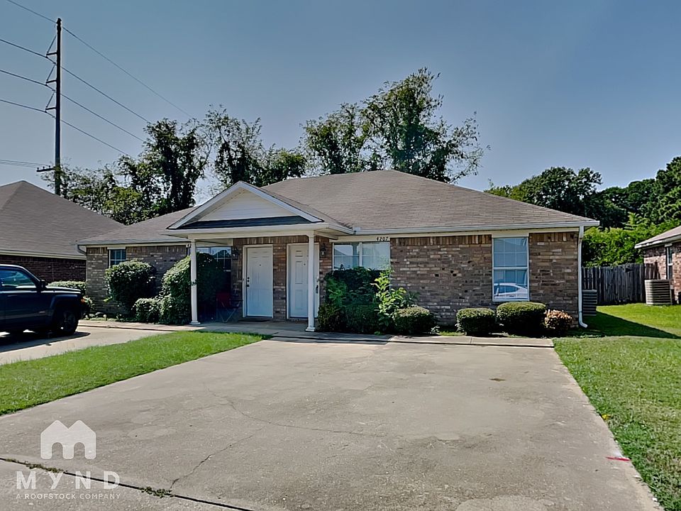 1st image of 4207 Magnolia St #4207
