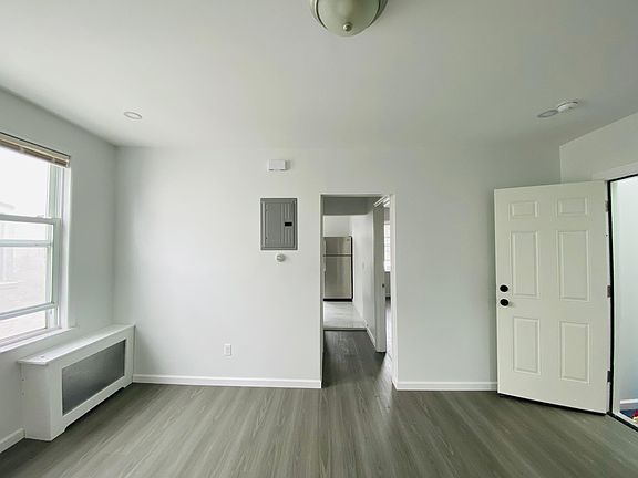 4th image of 1664 E 32nd St Floor 2