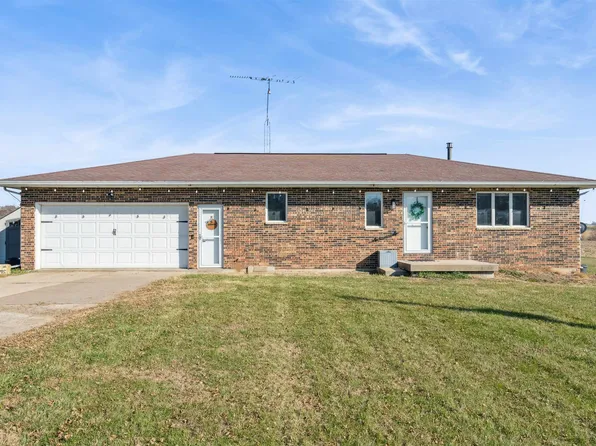 1442 N 136th Hwy, Cascade, IA 52033