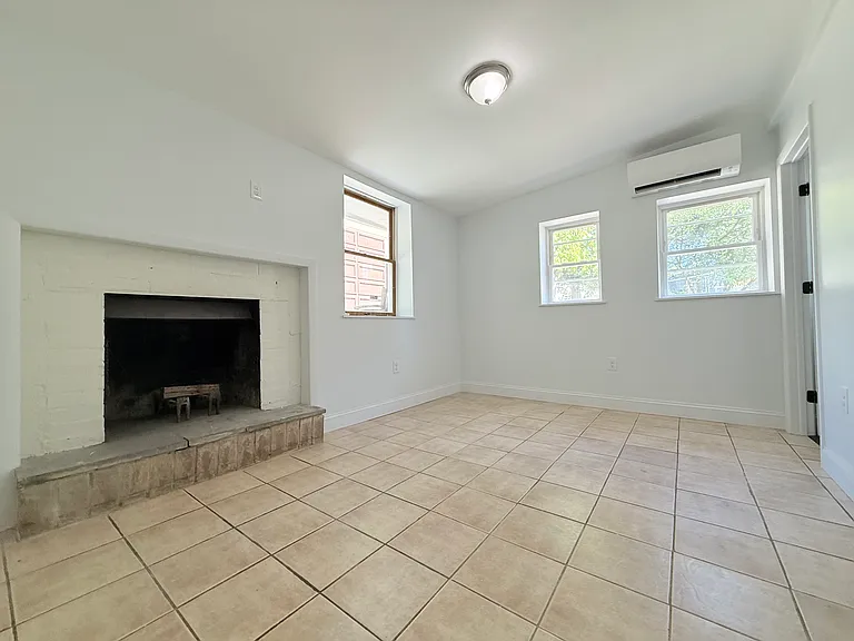 3720 Wells Ave — Photo 5