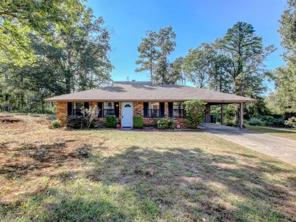 1200 Blue Acres St, White Hall, AR 71602