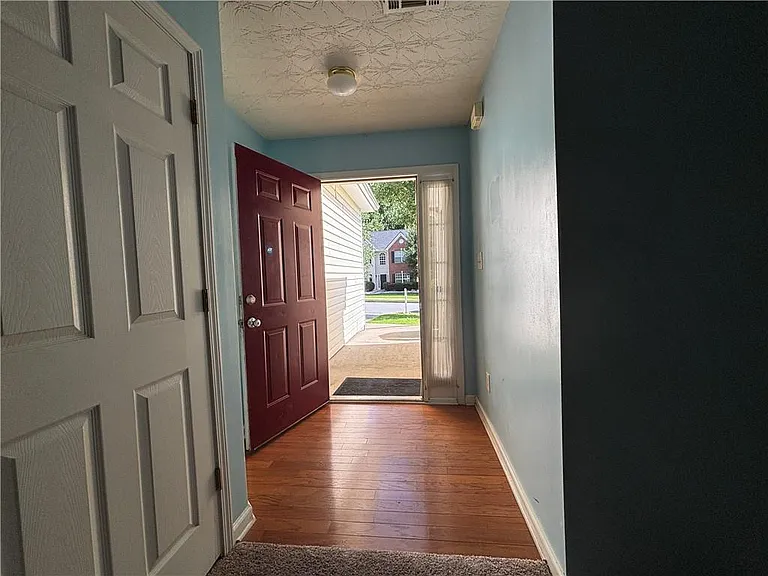 3287 Baymount Way — Photo 6