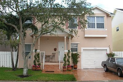 Charleston in the Pines 4 bed/2.5 bath, family room, cul-desac