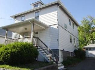 135 Brooks Ave, Quincy, MA 02169