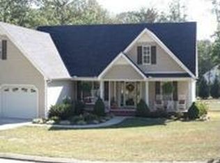 6350 Pringle Dr, Ooltewah, TN 37363