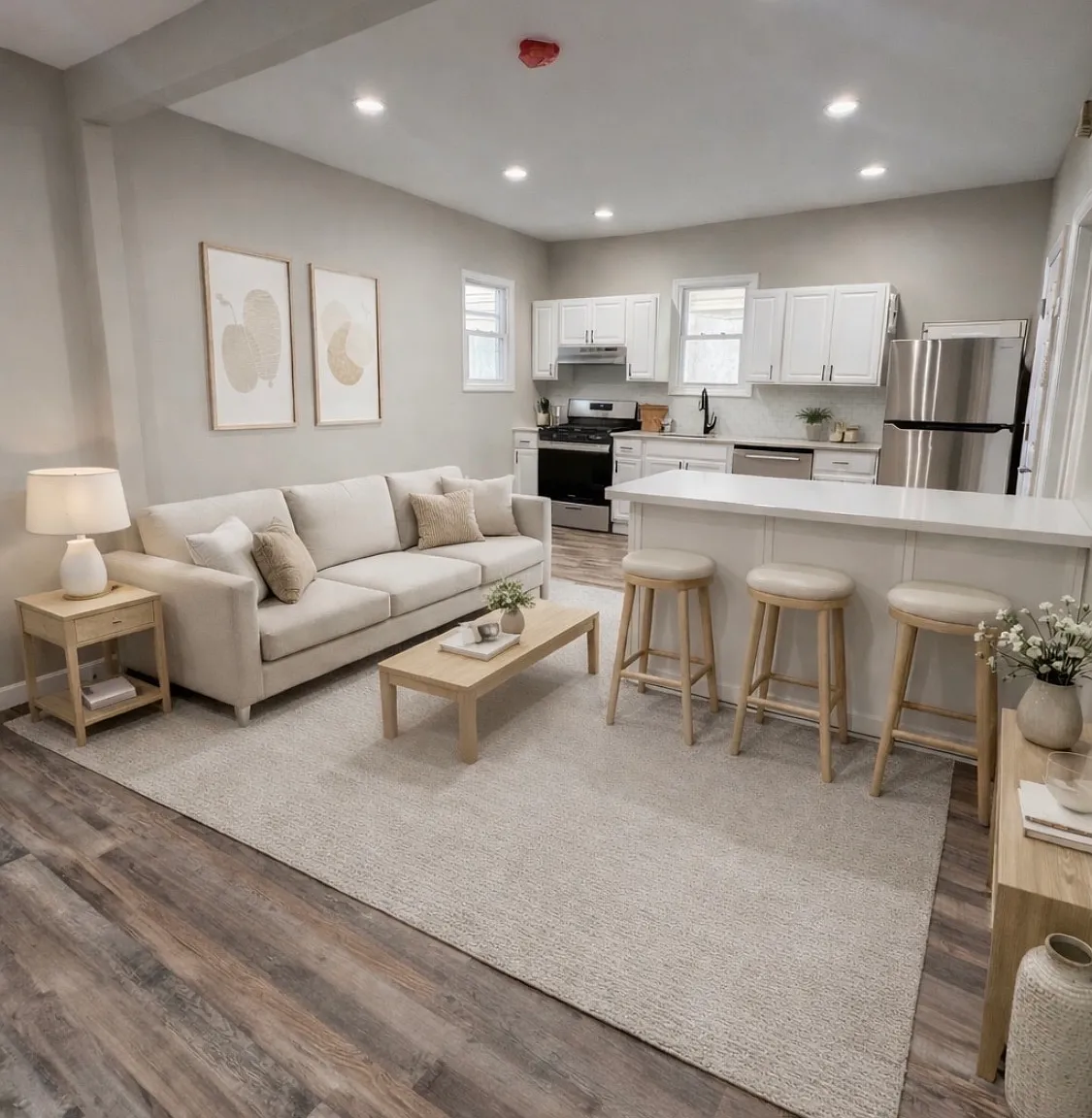 3 bed, $2,500 — Photo 1