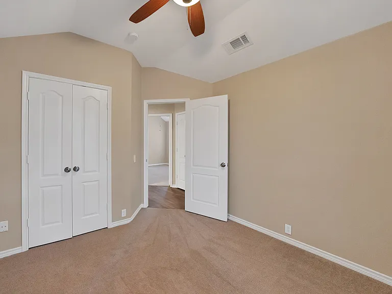 5708 McKinley Ln — Photo 31