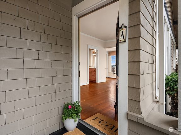 2nd image of 267 E Newton Street
