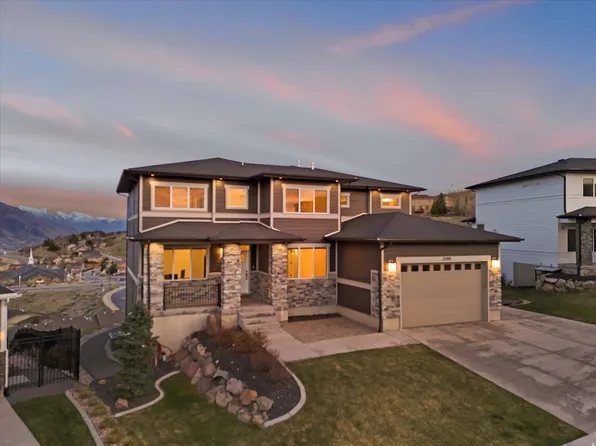2208 E Snow Blossom Way, Draper, UT 84020