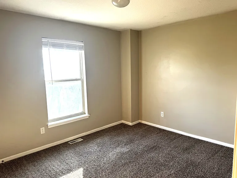 BACK BEDROOM