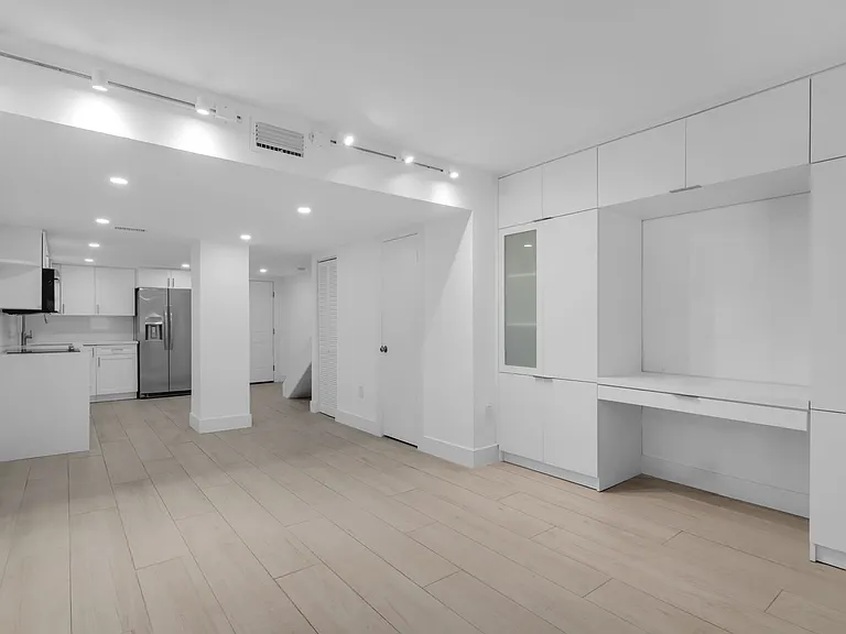 5750 Turin St #206 — Photo 8