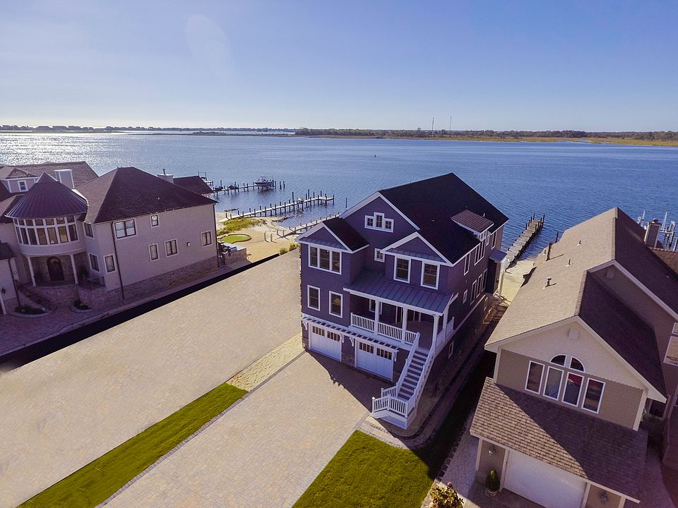 1st image of 817 South Dr