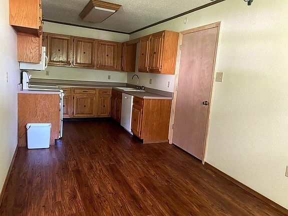 3rd image of 103 Winterwood Dr