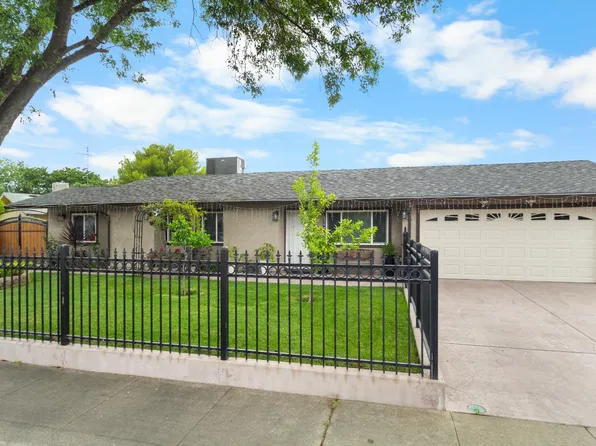 2305 Edinburgh Dr, Elverta, CA 95626