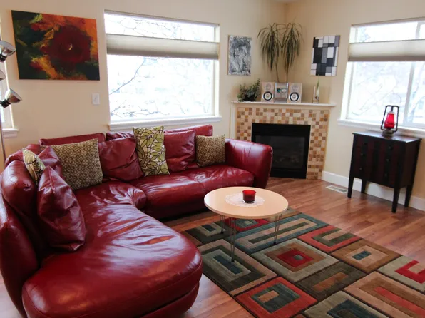 1124 Latouche St, Anchorage, AK 99501