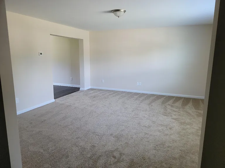 6996 Lucia Dr — Photo 2