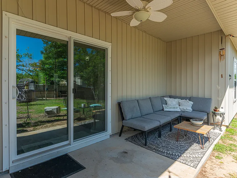 150 E Hibiscus Ave — Photo 24
