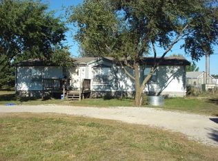 1402 Housatonic St, Burlington, KS 66839
