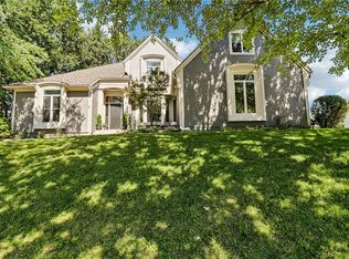 504 NE Rushbrook Dr, Lees Summit, MO 64064