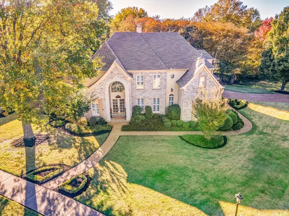 1887 Almadale Lake Dr, Collierville, TN 38017