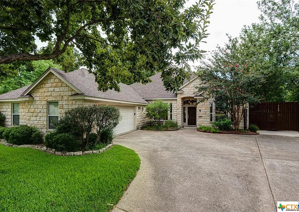 1st image of 107 Cliff Cir