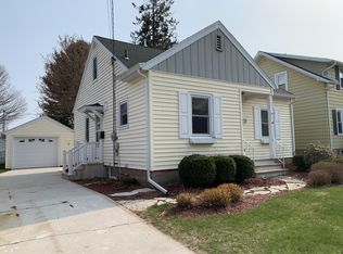 1619 29th St, Two Rivers, WI 54241